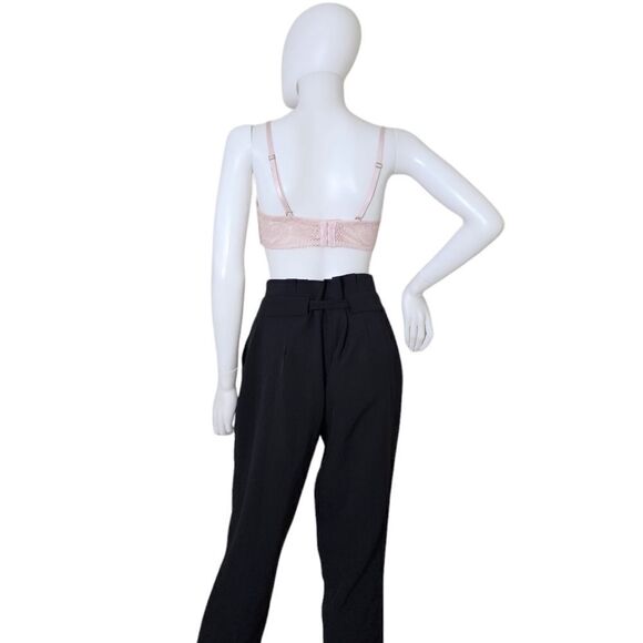 Jessica Simpson bra - Picture 7 of 13